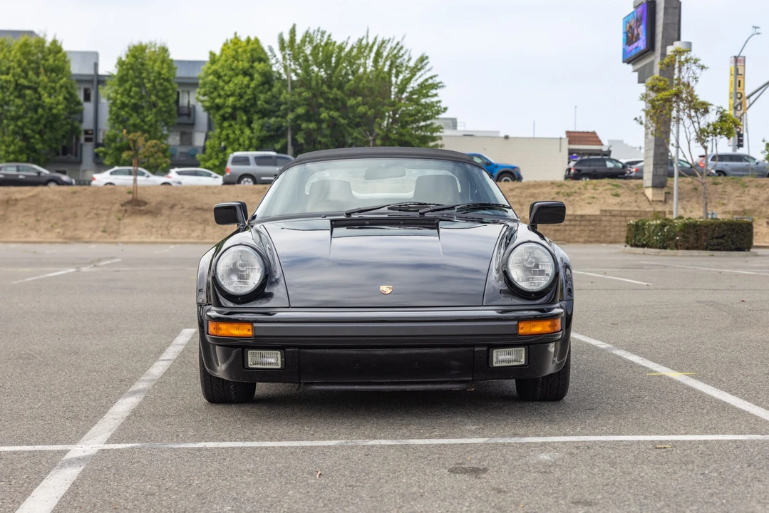 1989 Porsche 911 Carrera 3.2 - Image 8 of 31