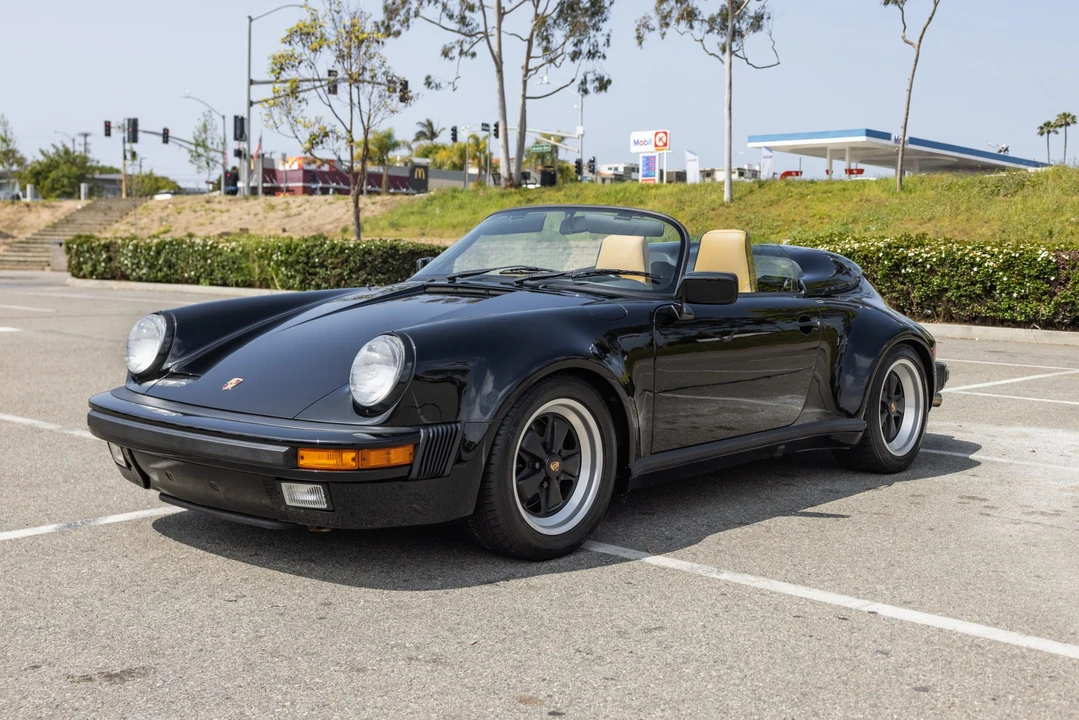 1989 Porsche 911 Carrera 3.2 - Image 2 of 31