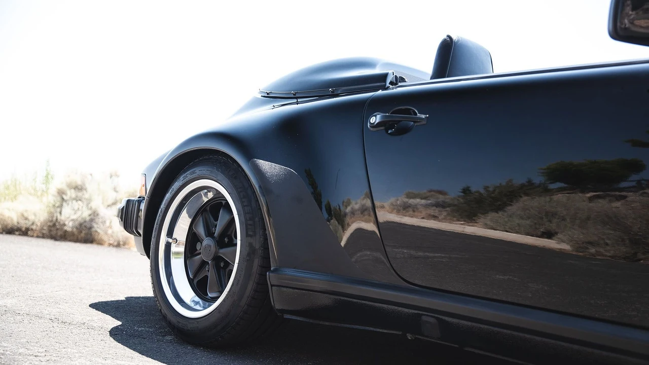 1989 Porsche 911 Carrera 3.2 - Image 18 of 31