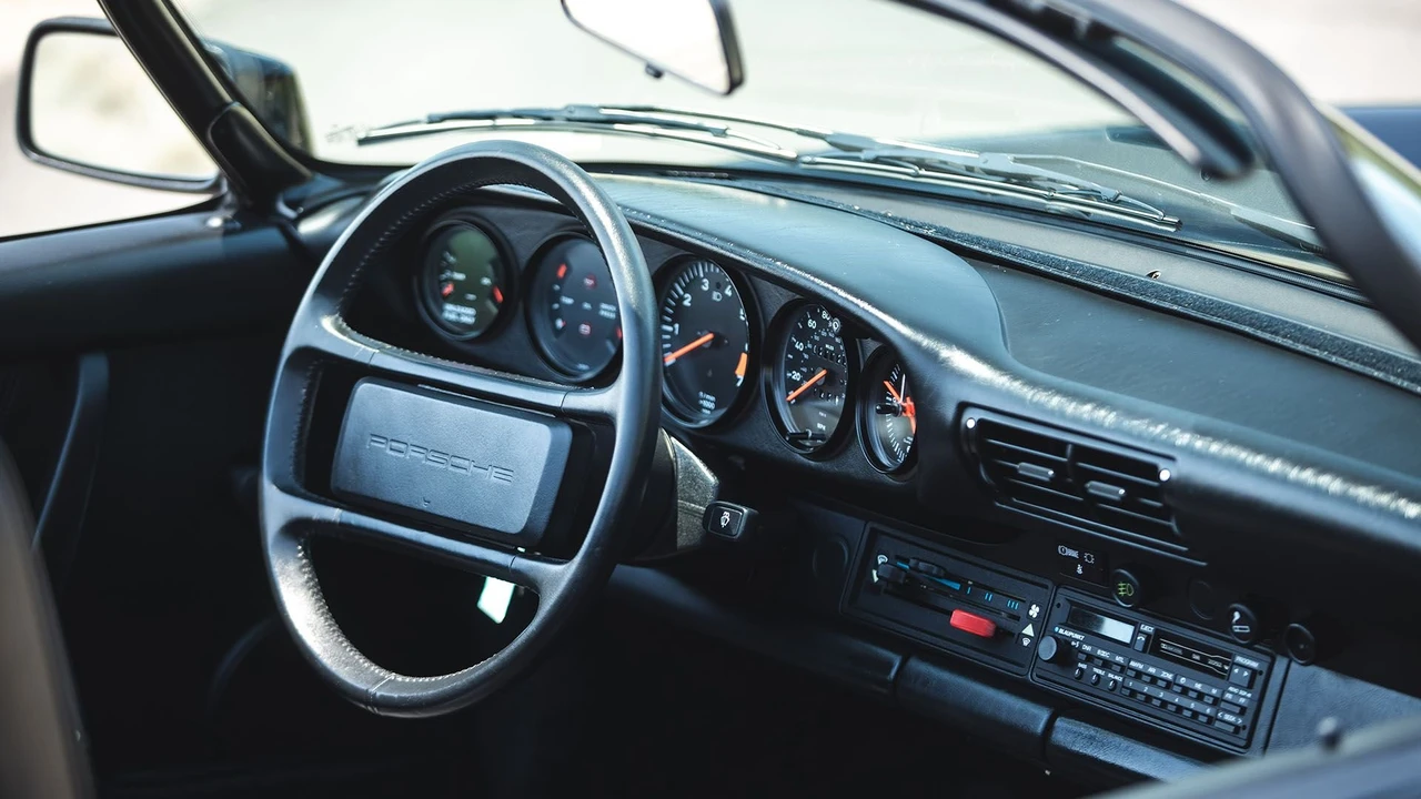 1989 Porsche 911 Carrera 3.2 - Image 30 of 31