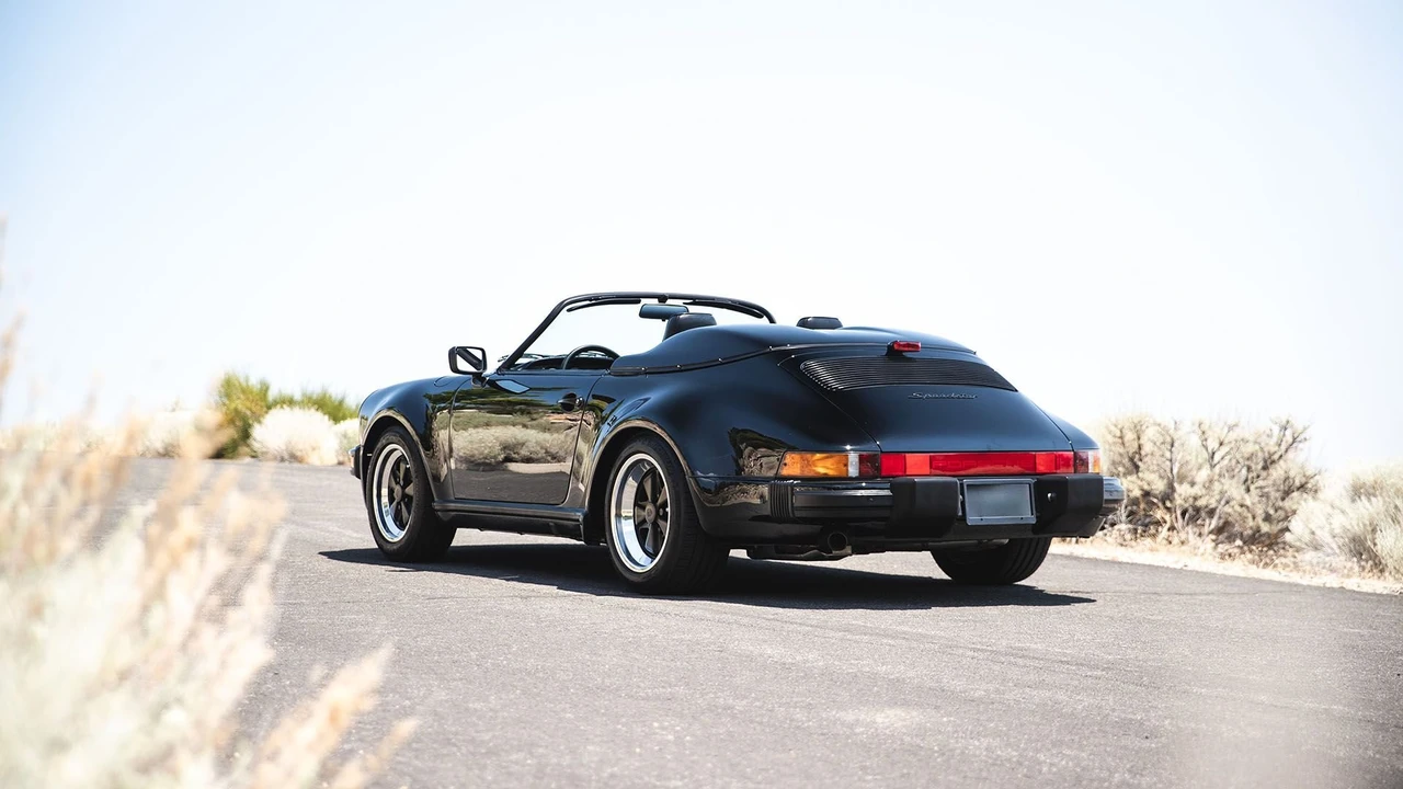 1989 Porsche 911 Carrera 3.2 - Image 11 of 31