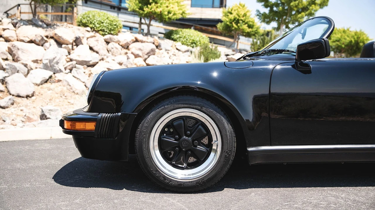 1989 Porsche 911 Carrera 3.2 - Image 14 of 31