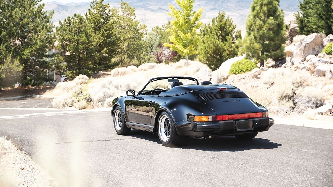 1989 Porsche 911 Carrera 3.2 - Image 12 of 31