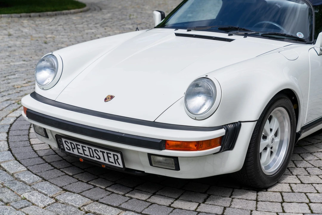 1989 Porsche 911 Carrera 3.2 - Image 23 of 31