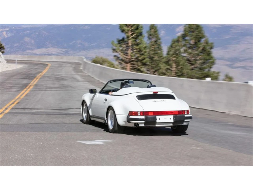 1989 Porsche 911 Carrera 3.2 - Image 26 of 31