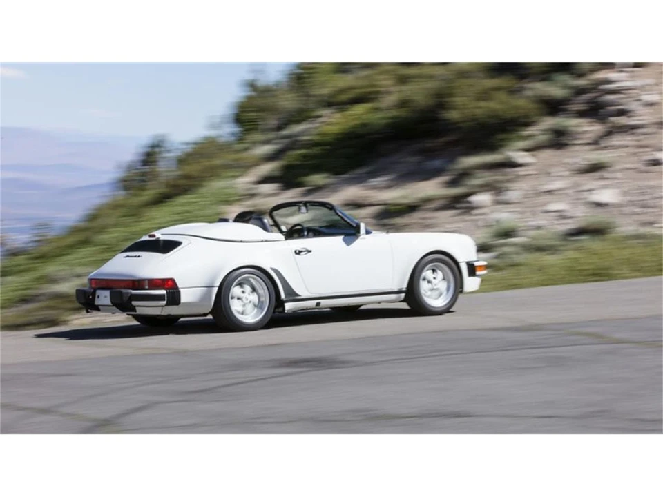 1989 Porsche 911 Carrera 3.2 - Image 24 of 31