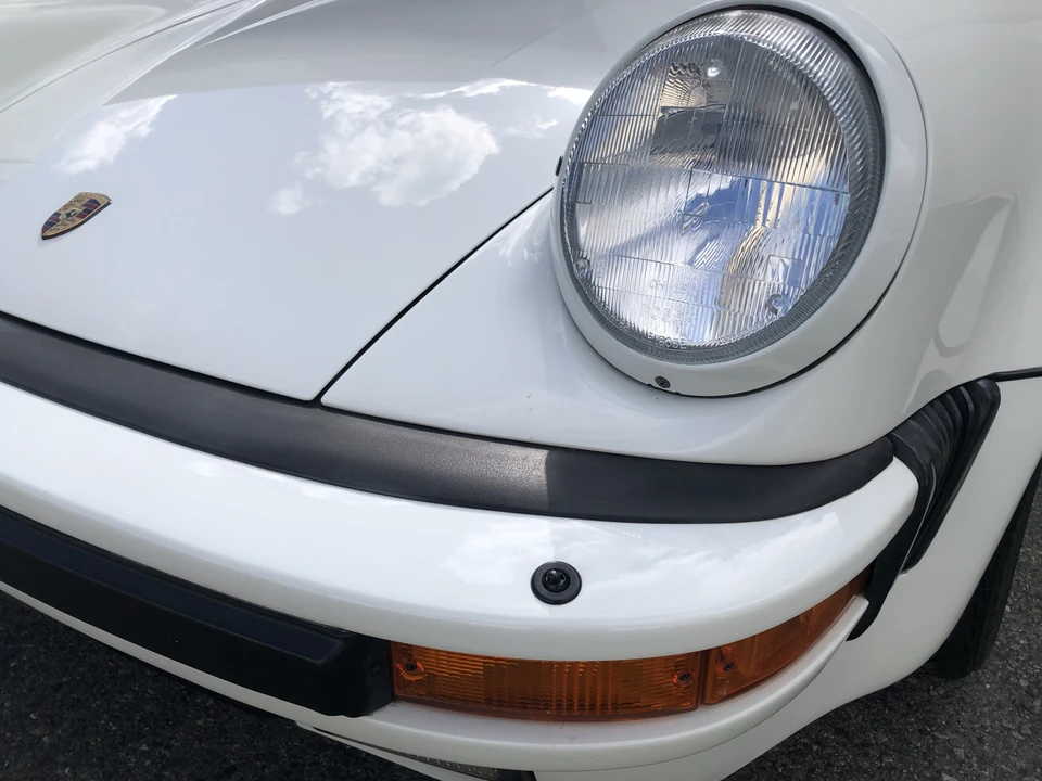 1989 Porsche 911 Carrera 3.2 - Image 10 of 31