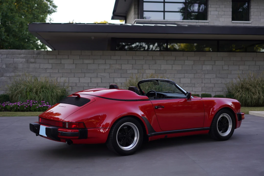 1989 Porsche 911 Carrera 3.2 - Image 10 of 31