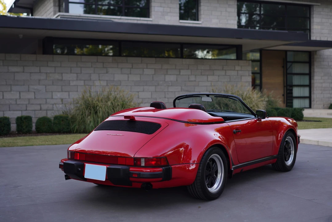 1989 Porsche 911 Carrera 3.2 - Image 9 of 31