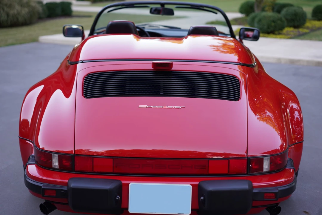 1989 Porsche 911 Carrera 3.2 - Image 8 of 31