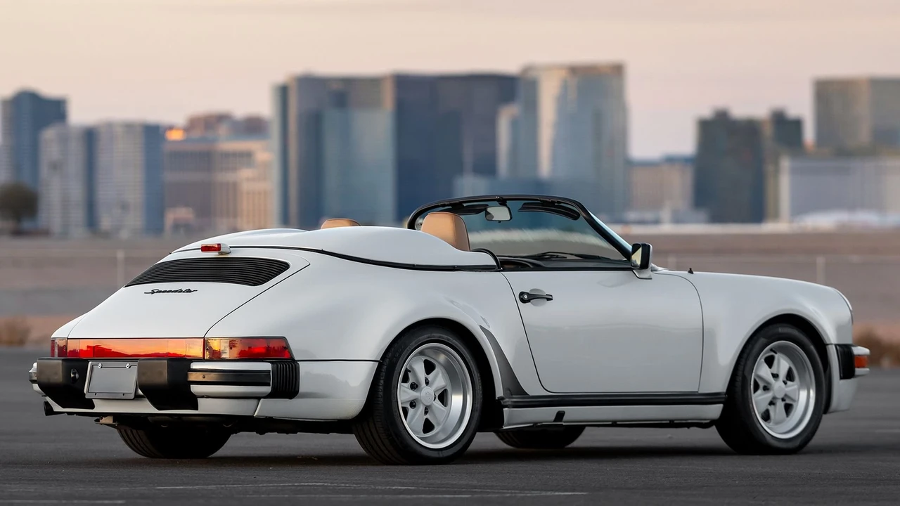 1989 Porsche 911 Carrera 3.2 - Image 3 of 31