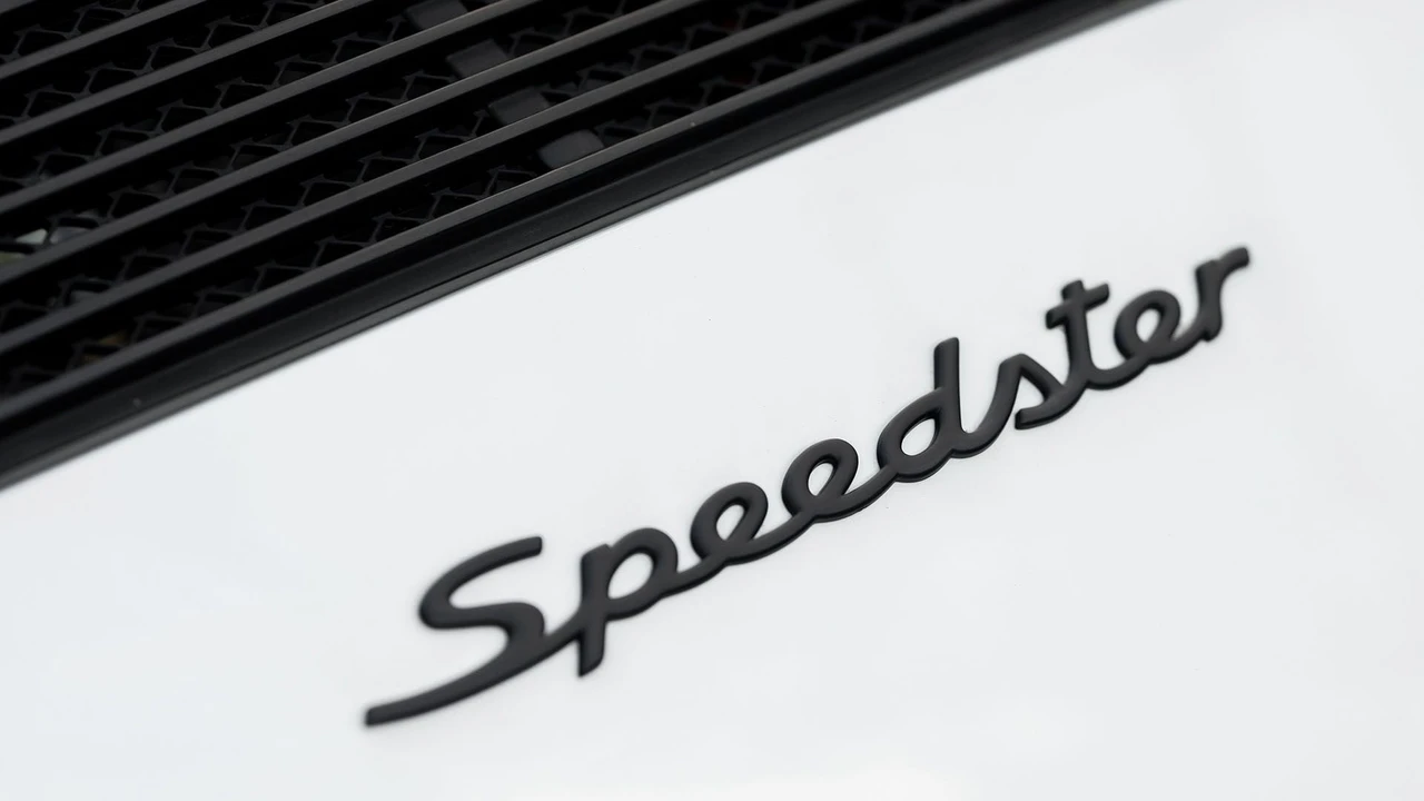 1989 Porsche 911 Carrera 3.2 - Image 30 of 31