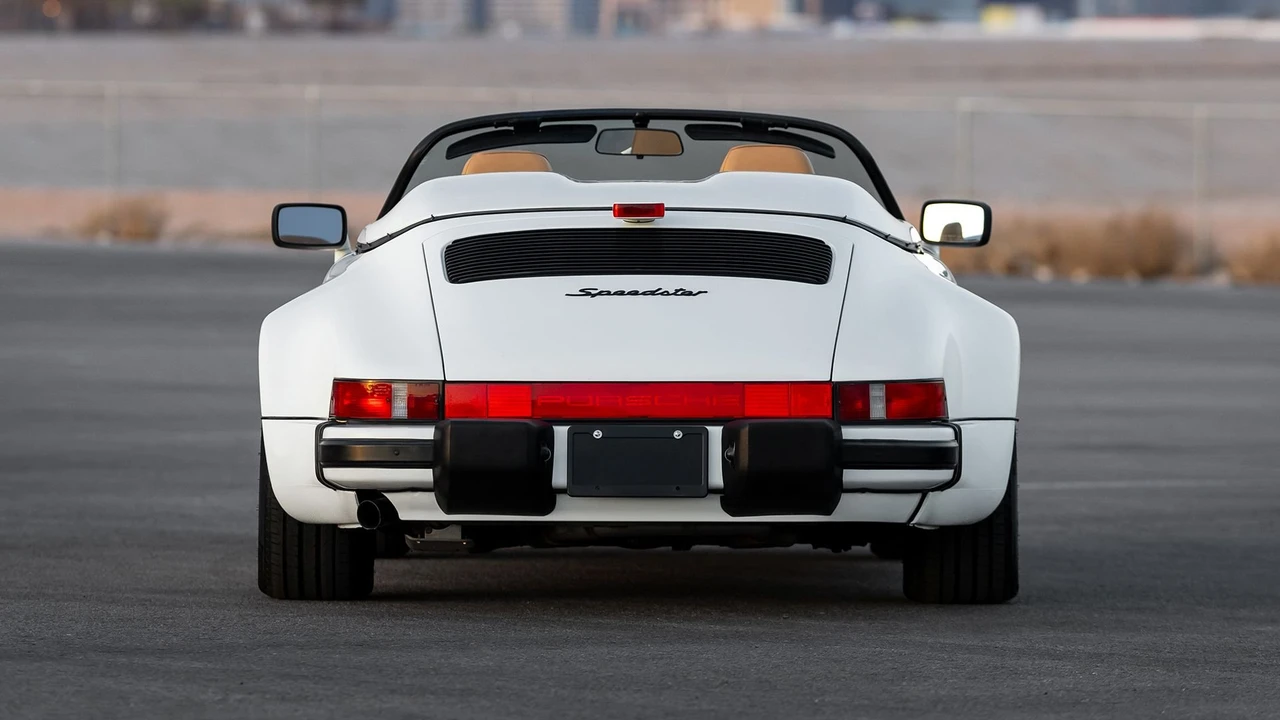 1989 Porsche 911 Carrera 3.2 - Image 6 of 31