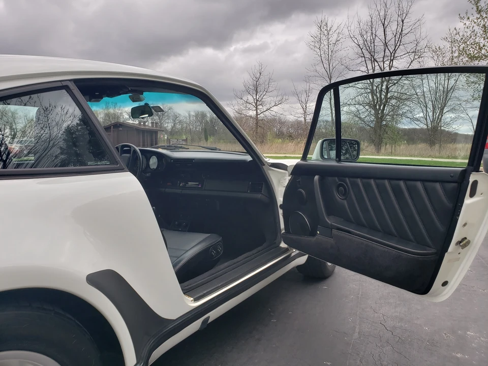 1989 Porsche 930 Turbo - Image 27 of 31