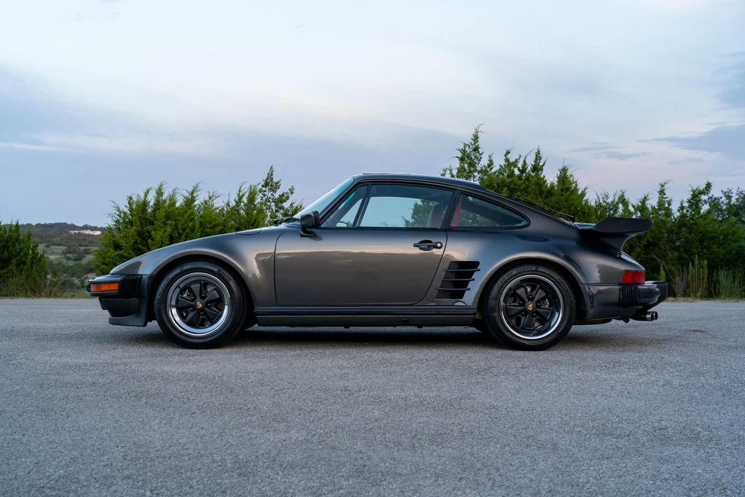 1989 Porsche 930 Turbo - Image 12 of 31