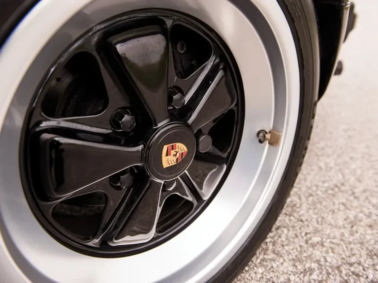 1989 Porsche 930 Turbo - Image 13 of 31