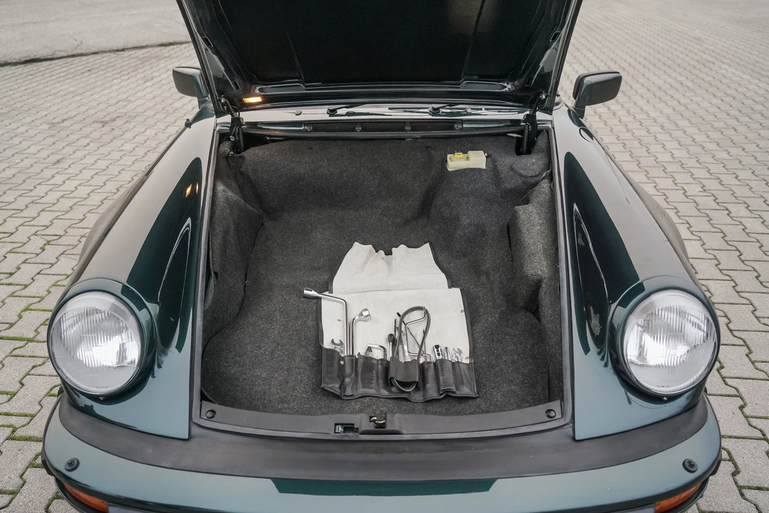 1989 Porsche - Image 14 of 28