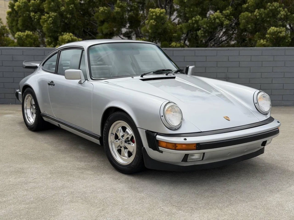 1989 Porsche 911 Carrera 3.2 - Image 2 of 26
