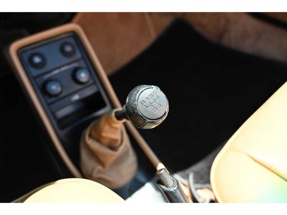 1989 Porsche 911 Carrera 3.2 - Image 9 of 14