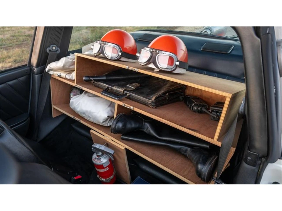 1989 Porsche 911 Carrera 3.2 - Image 9 of 31