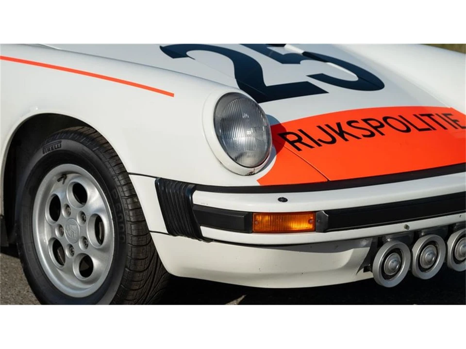 1989 Porsche 911 Carrera 3.2 - Image 22 of 31
