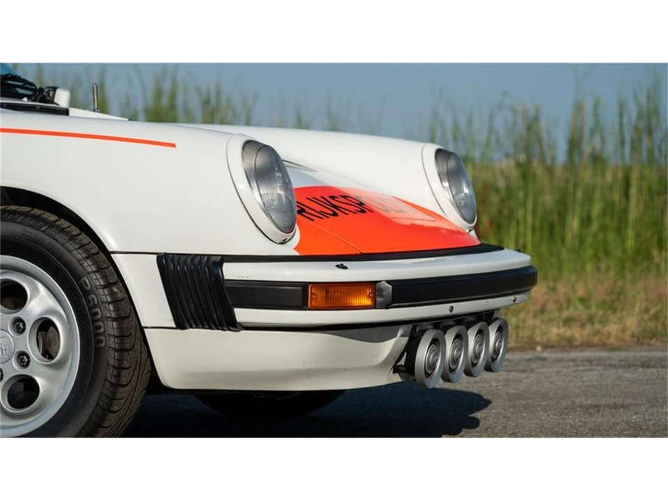 1989 Porsche 911 Carrera 3.2 - Image 24 of 31