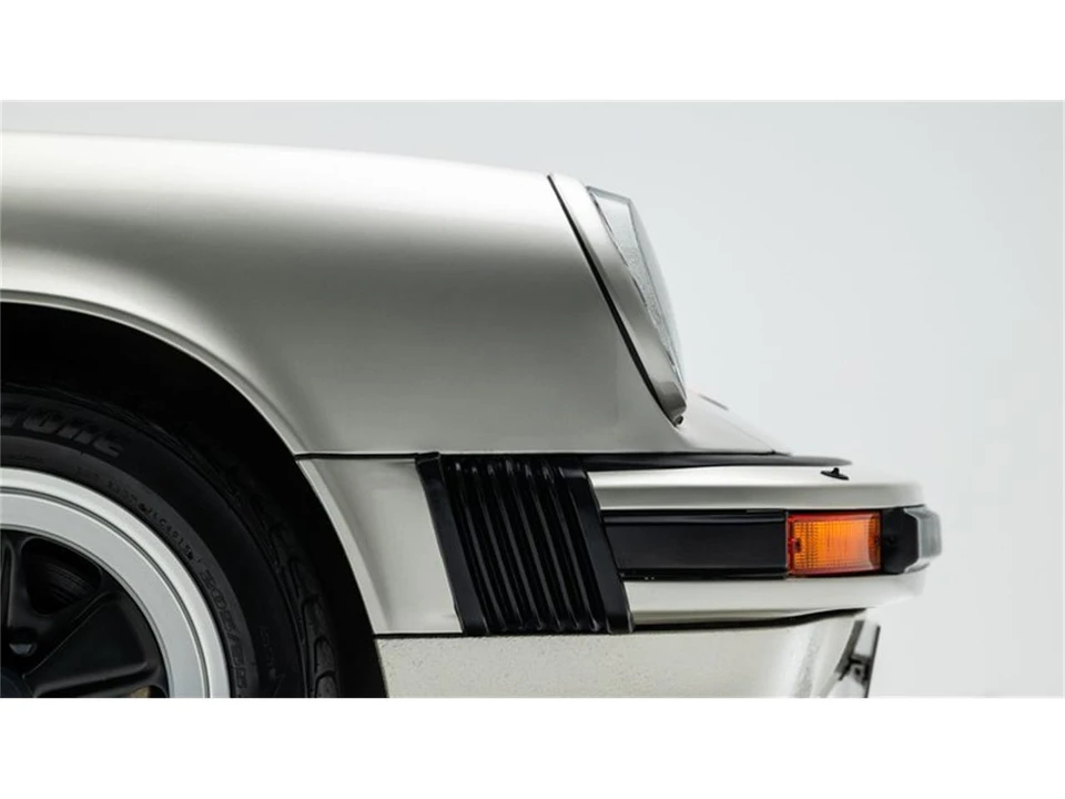 1989 Porsche 911 Carrera 3.2 - Image 21 of 31