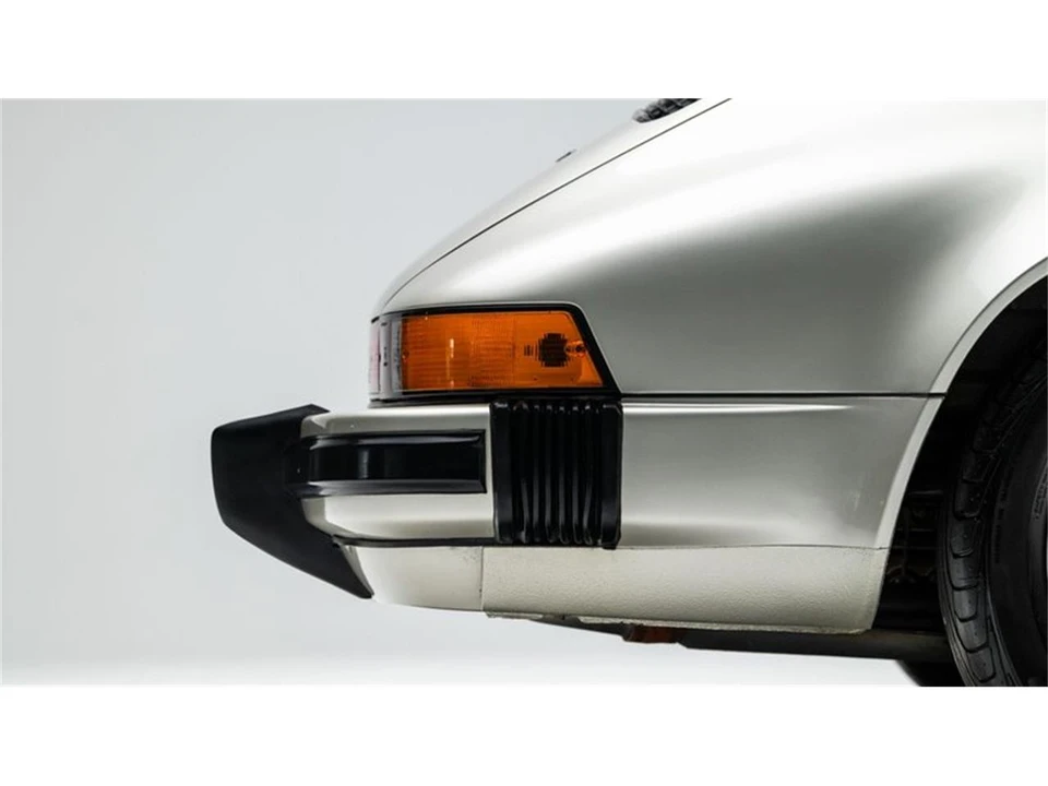 1989 Porsche 911 Carrera 3.2 - Image 22 of 31
