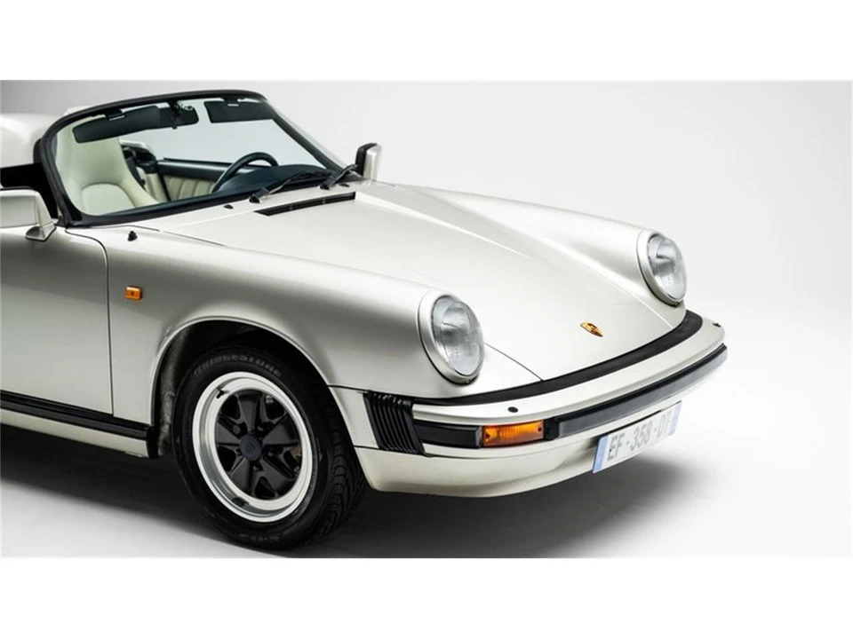 1989 Porsche 911 Carrera 3.2 - Image 13 of 31