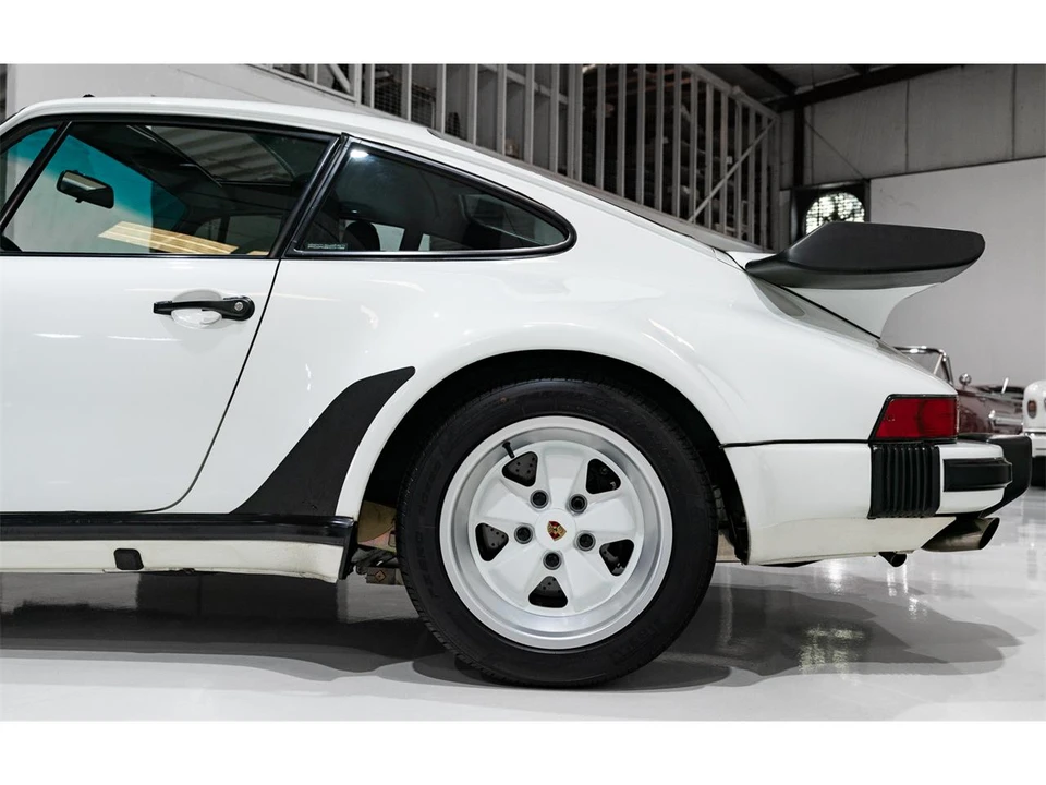 1989 Porsche 930 Turbo - Image 11 of 31