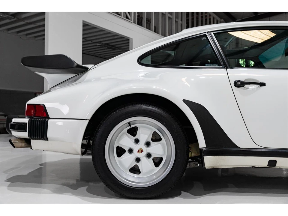 1989 Porsche 930 Turbo - Image 15 of 31