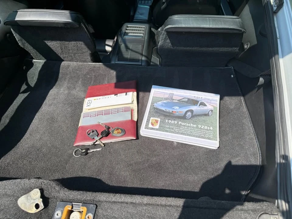 1989 Porsche 928 - Image 6 of 19