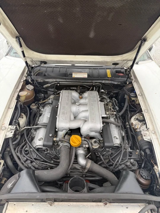 1989 Porsche 928 - Image 5 of 5