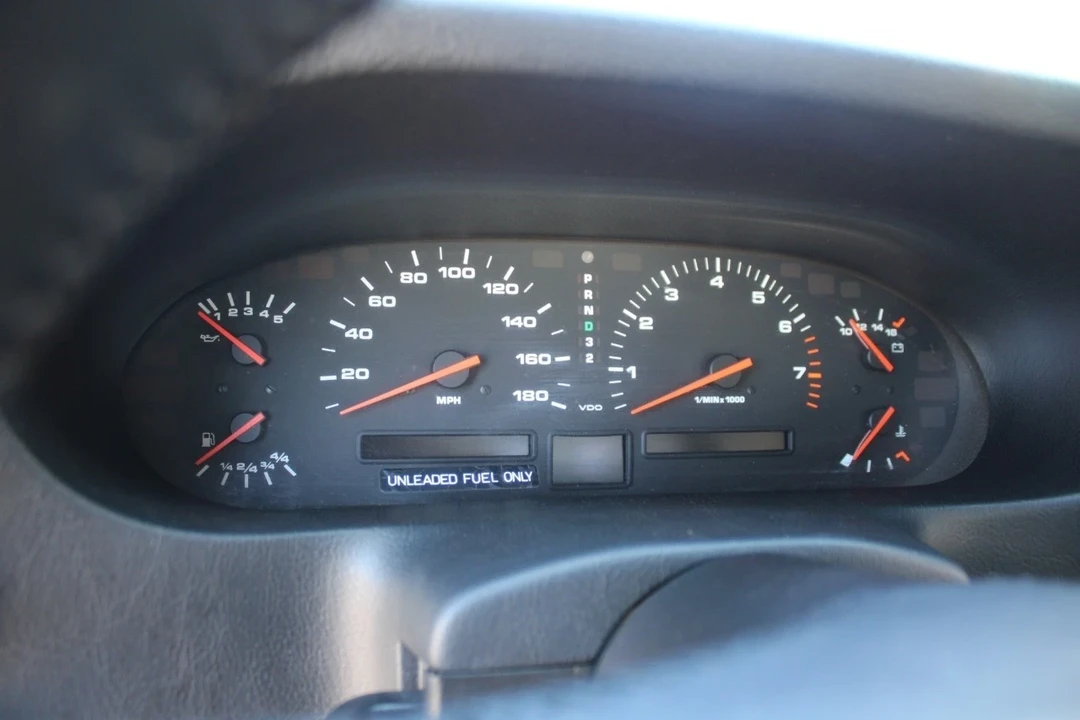 1989 Porsche 928 - Image 17 of 21