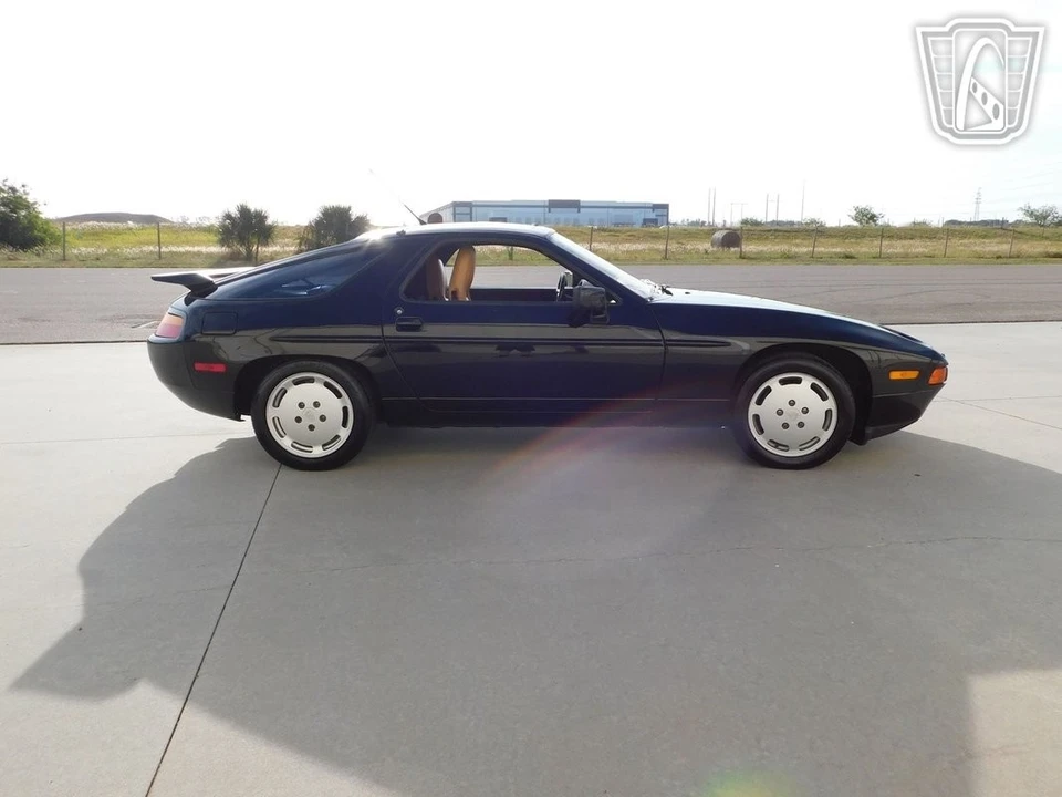 1989 Porsche 928 S4 - Image 5 of 12