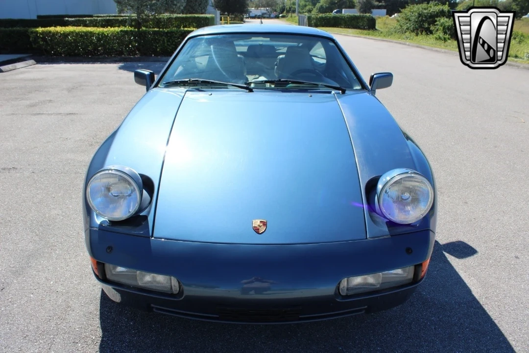 1989 Porsche 928 - Image 3 of 21