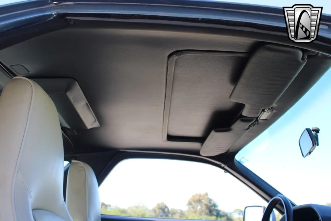 1989 Porsche 928 - Image 21 of 21