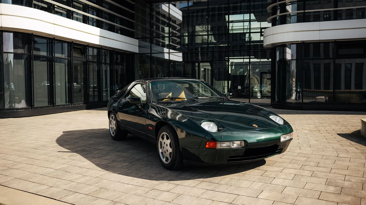 1989 Porsche 928 S4 CS/SE - Image 15 of 31