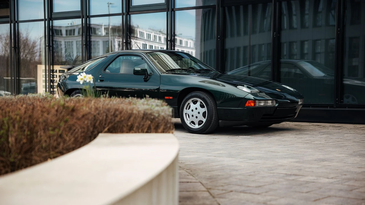 1989 Porsche 928 S4 CS/SE - Image 21 of 31