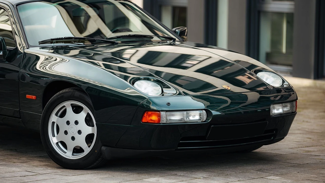 1989 Porsche 928 S4 CS/SE - Image 26 of 31
