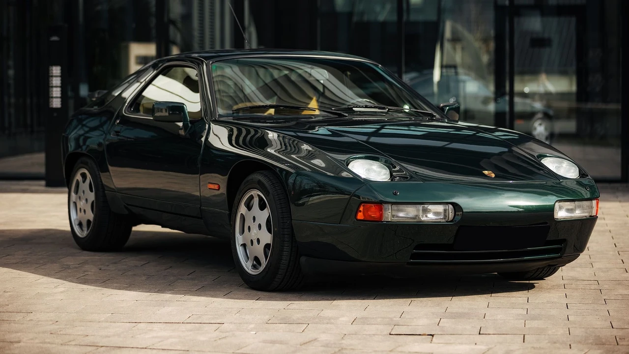 1989 Porsche 928 S4 CS/SE - Image 13 of 31