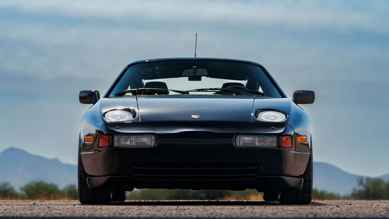 1989 Porsche 928 GT - Image 10 of 31