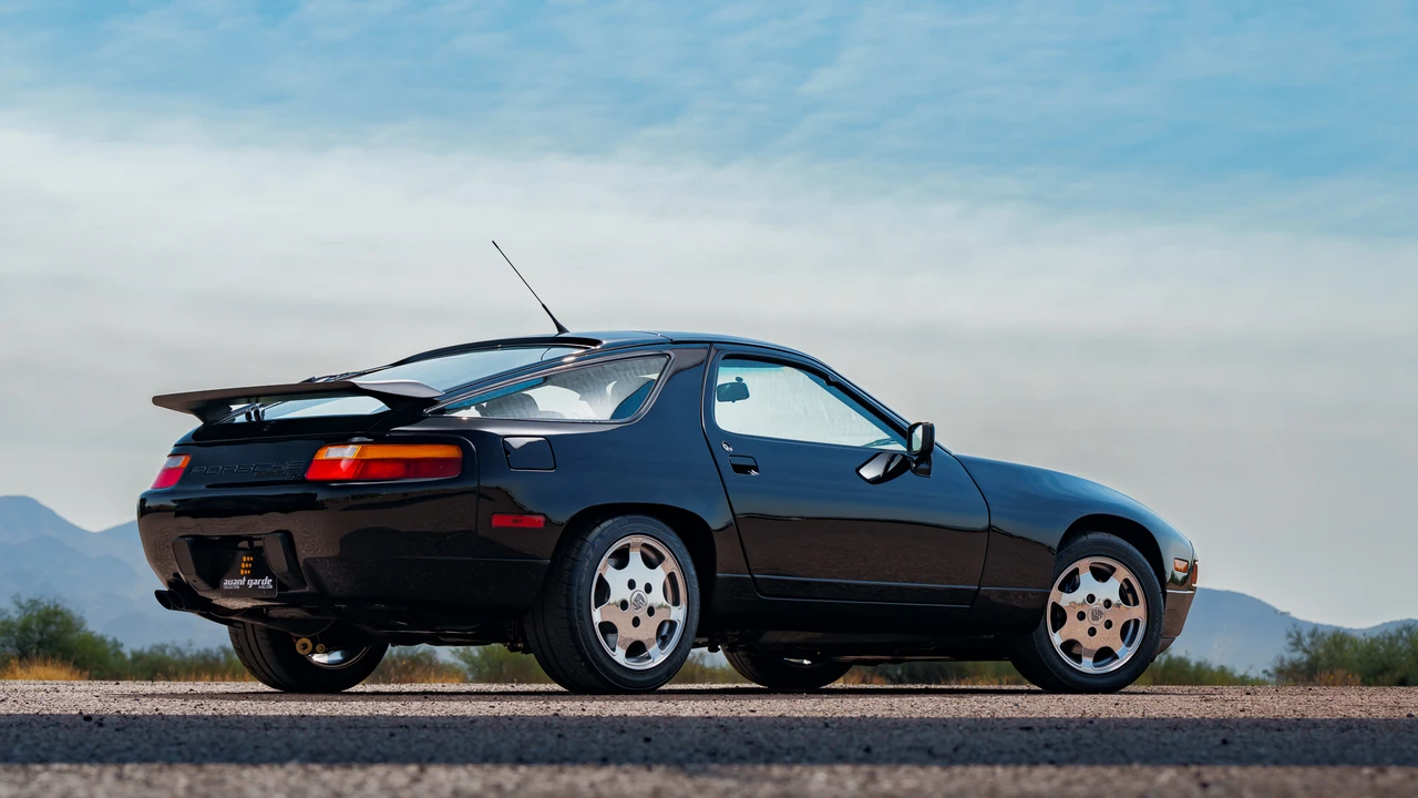 1989 Porsche 928 GT - Image 16 of 31