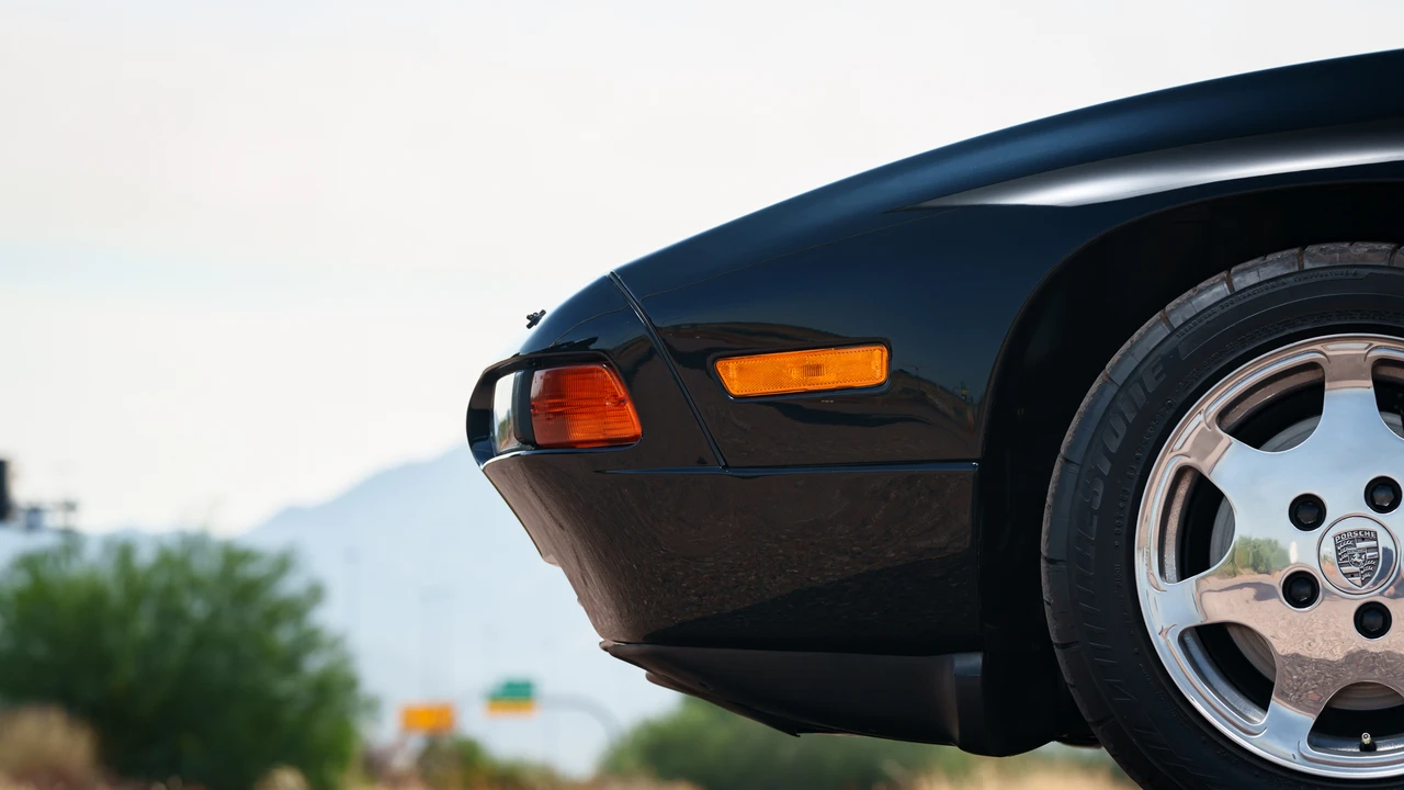 1989 Porsche 928 GT - Image 25 of 31