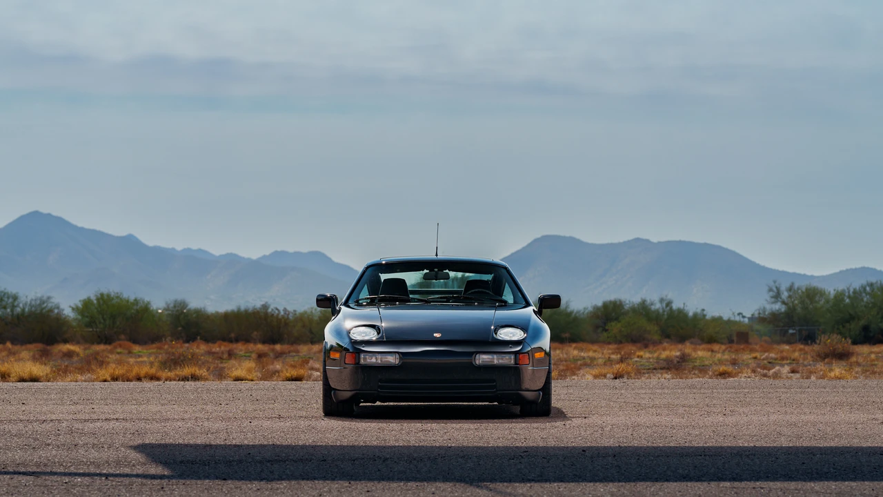 1989 Porsche 928 GT - Image 9 of 31