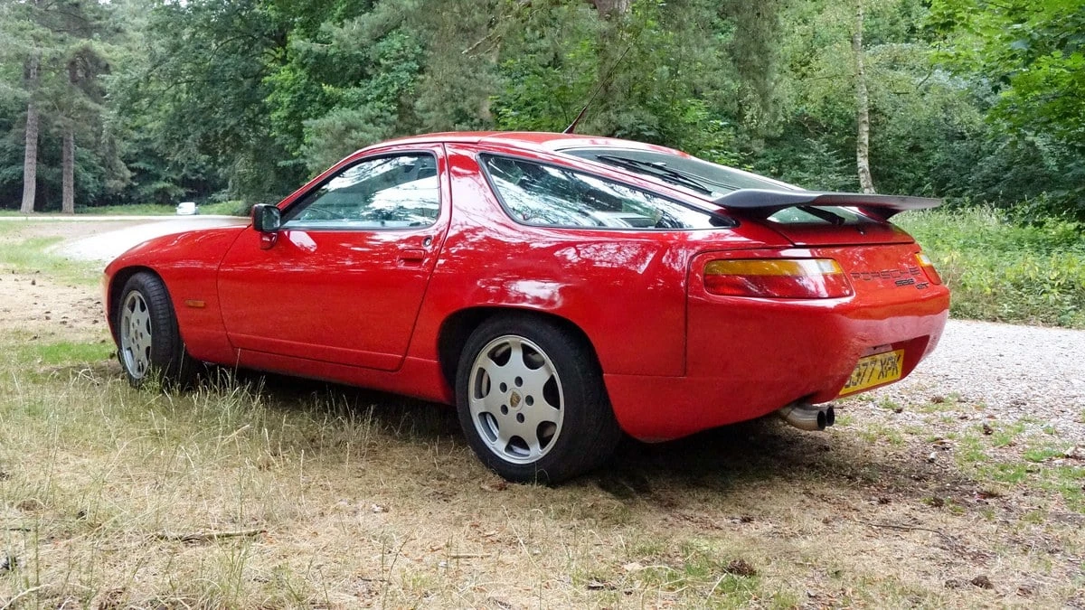 1989 Porsche 928 GT - Image 24 of 30
