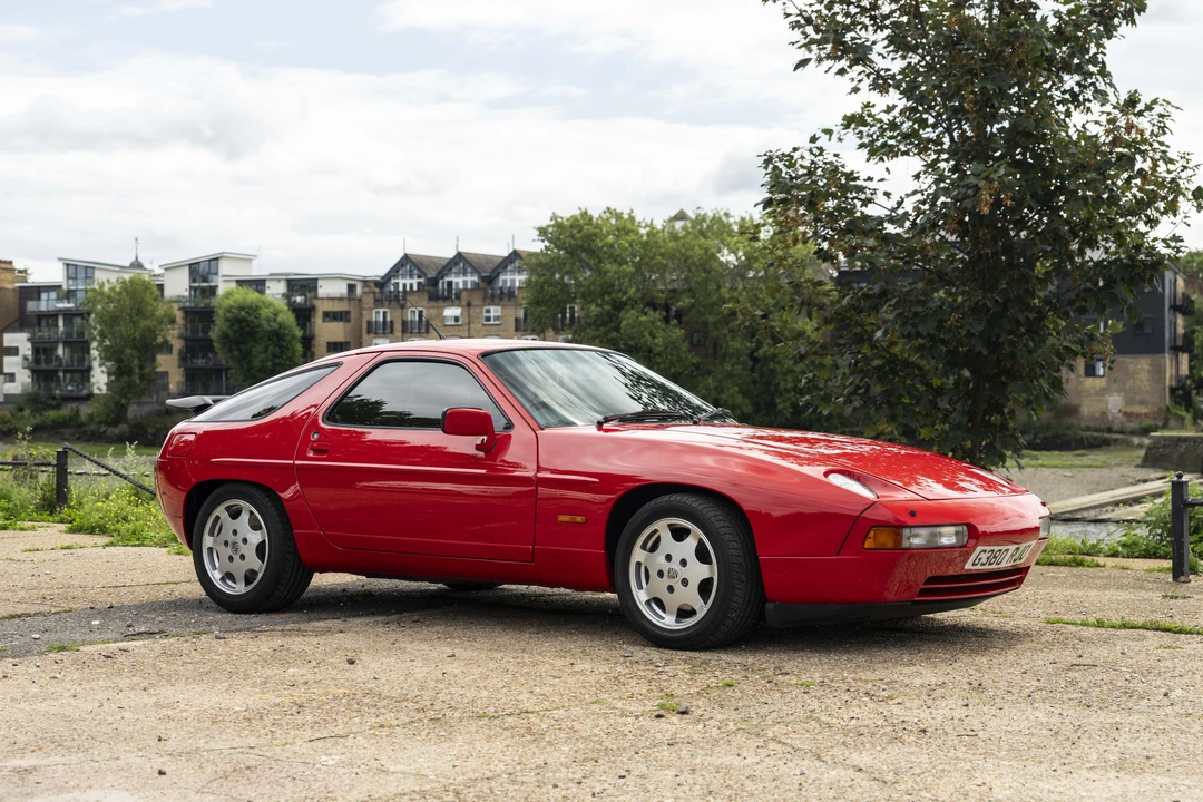 1989 Porsche 928 GT - Image 8 of 31