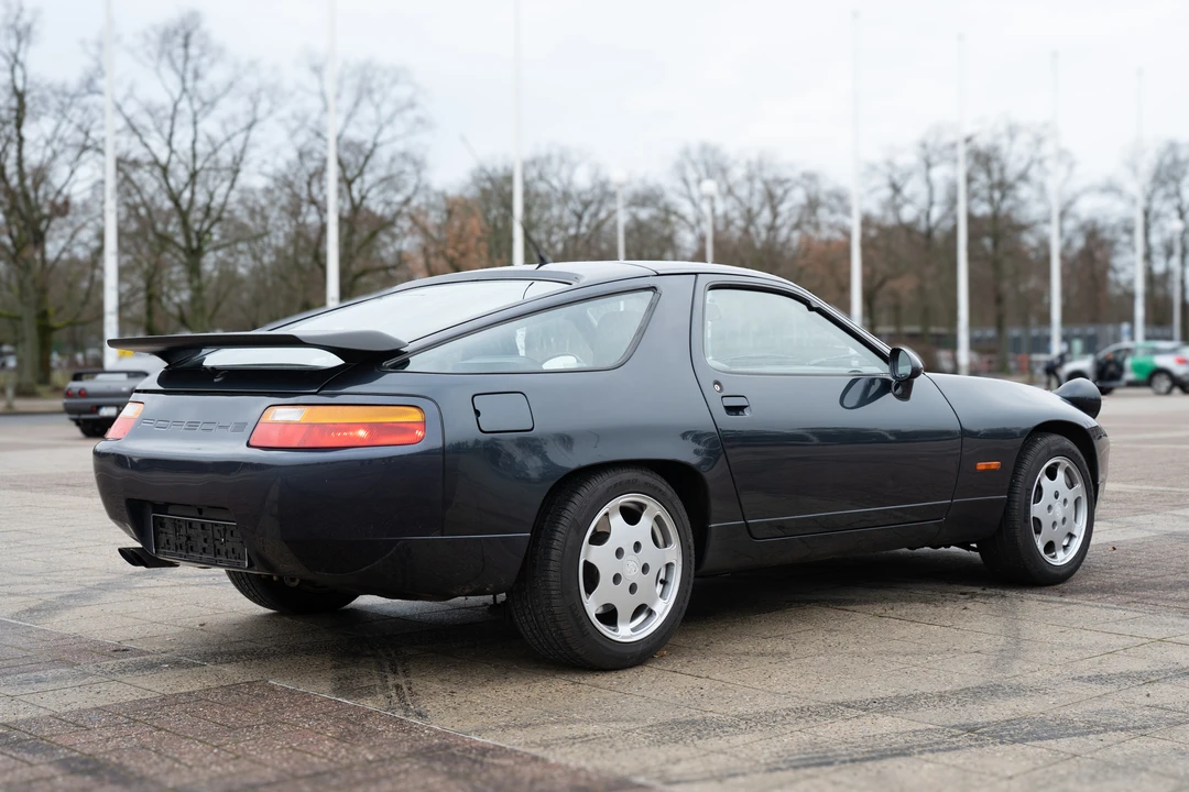 1989 Porsche 928 GT - Image 8 of 31
