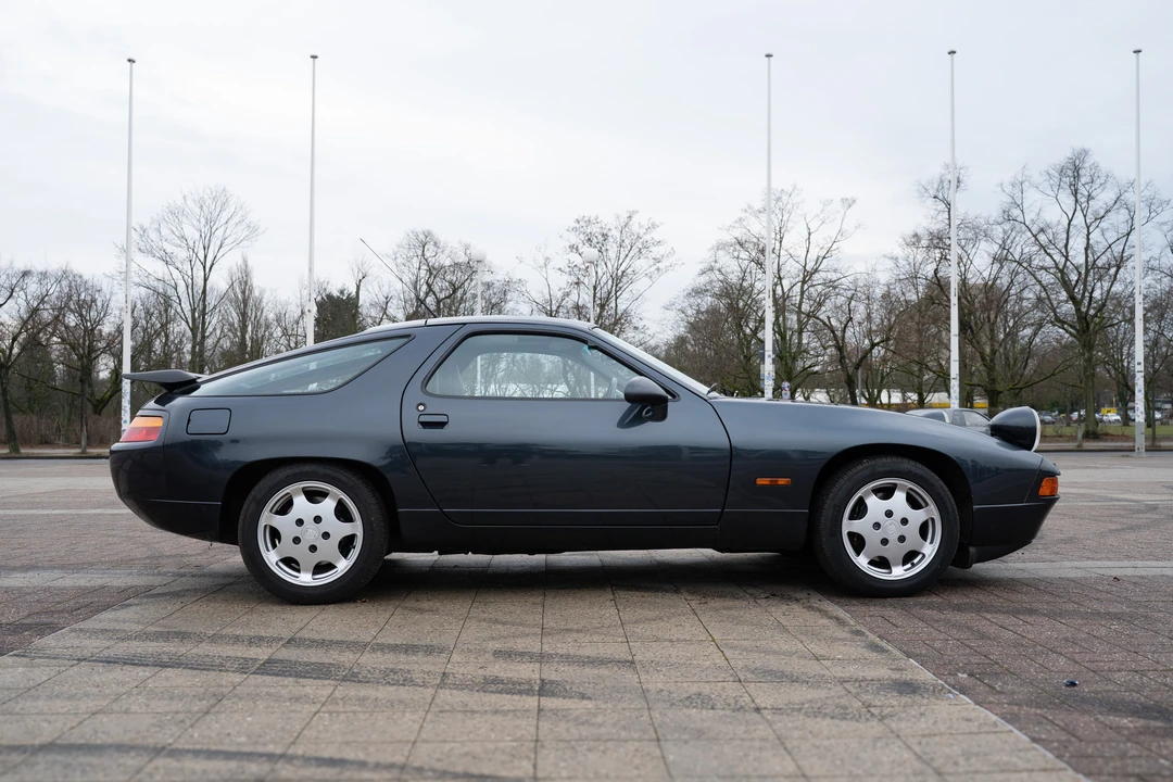 1989 Porsche 928 GT - Image 9 of 31