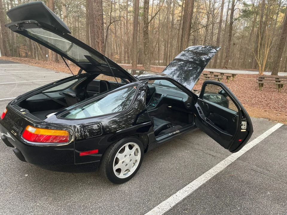 1989 Porsche 928 GT - Image 24 of 31
